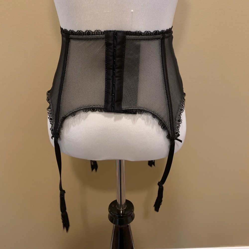 VS vintage black lace rhinestone garter belt - Picture 7 of 13